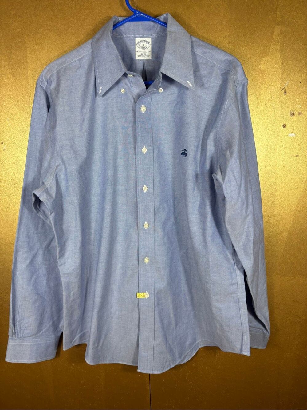 Brooks Brothers Mens button down shirt size L slim fit non iron